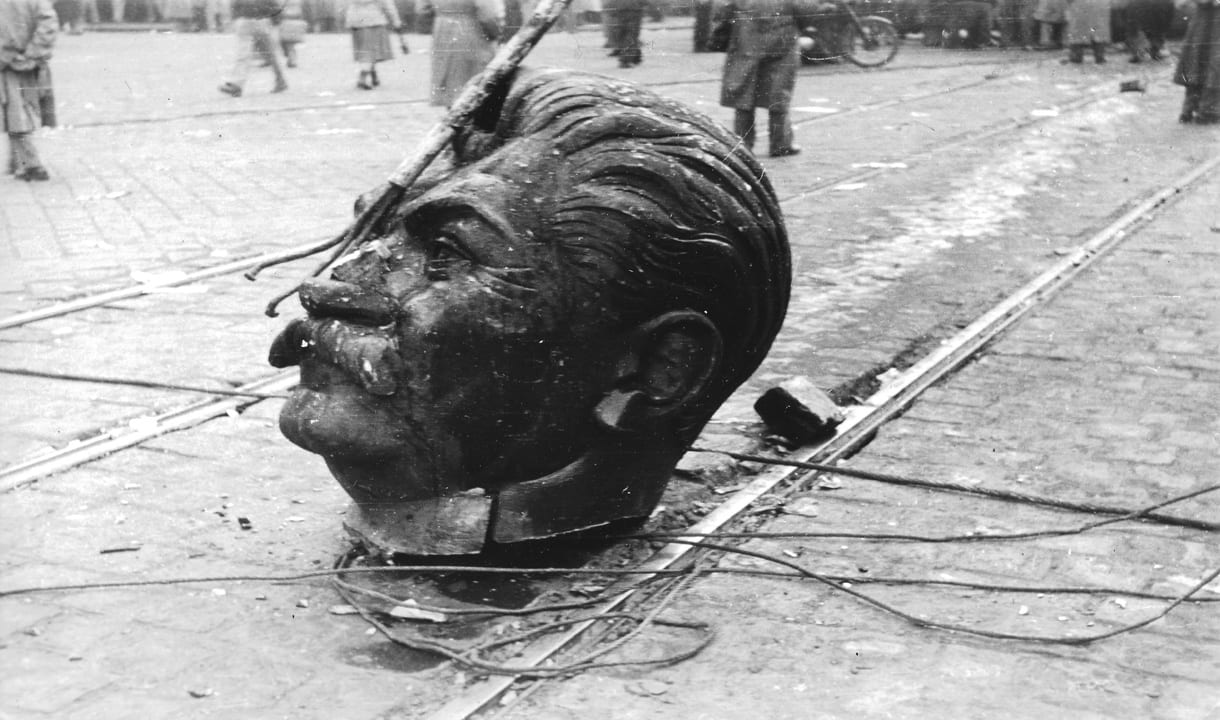 Staline décapité