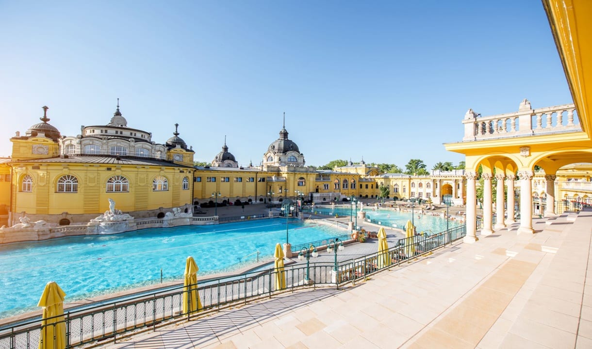 Carnet/guide d'un petit voyage à budapest en hongrie, à la découverte du thermalisme. Thermes Hongrie Budapest - Bains thermaux de Budapest - Thermes à Budapest - Guide ...